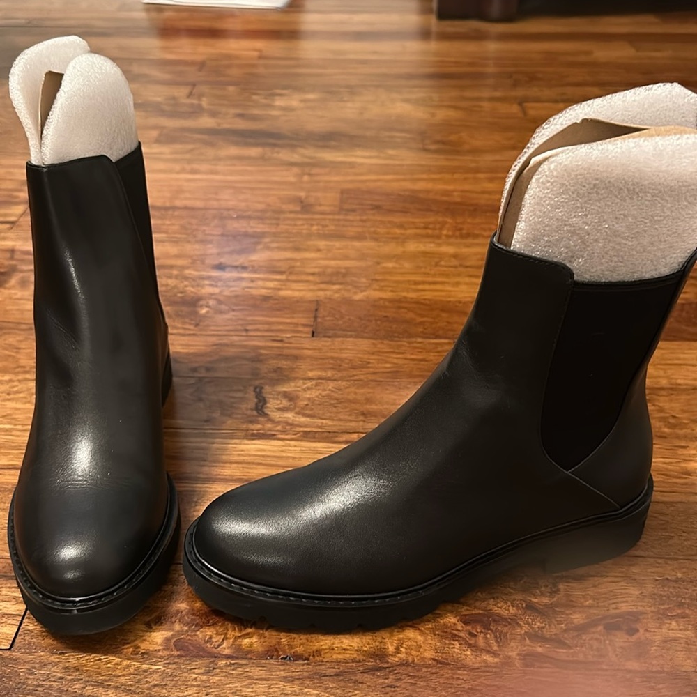 Stuart Weitzman Dylan Chelsea bootie. Worn once
